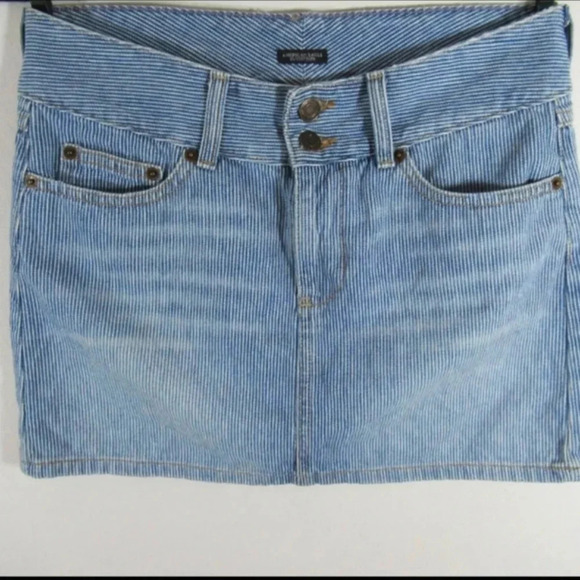 𝅺American Eagle pin stripped denim skirt - Picture 1 of 4
